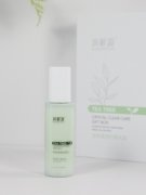 润根源茶树清透亲肤乳：给肌肤一个无负担的「清透日常」